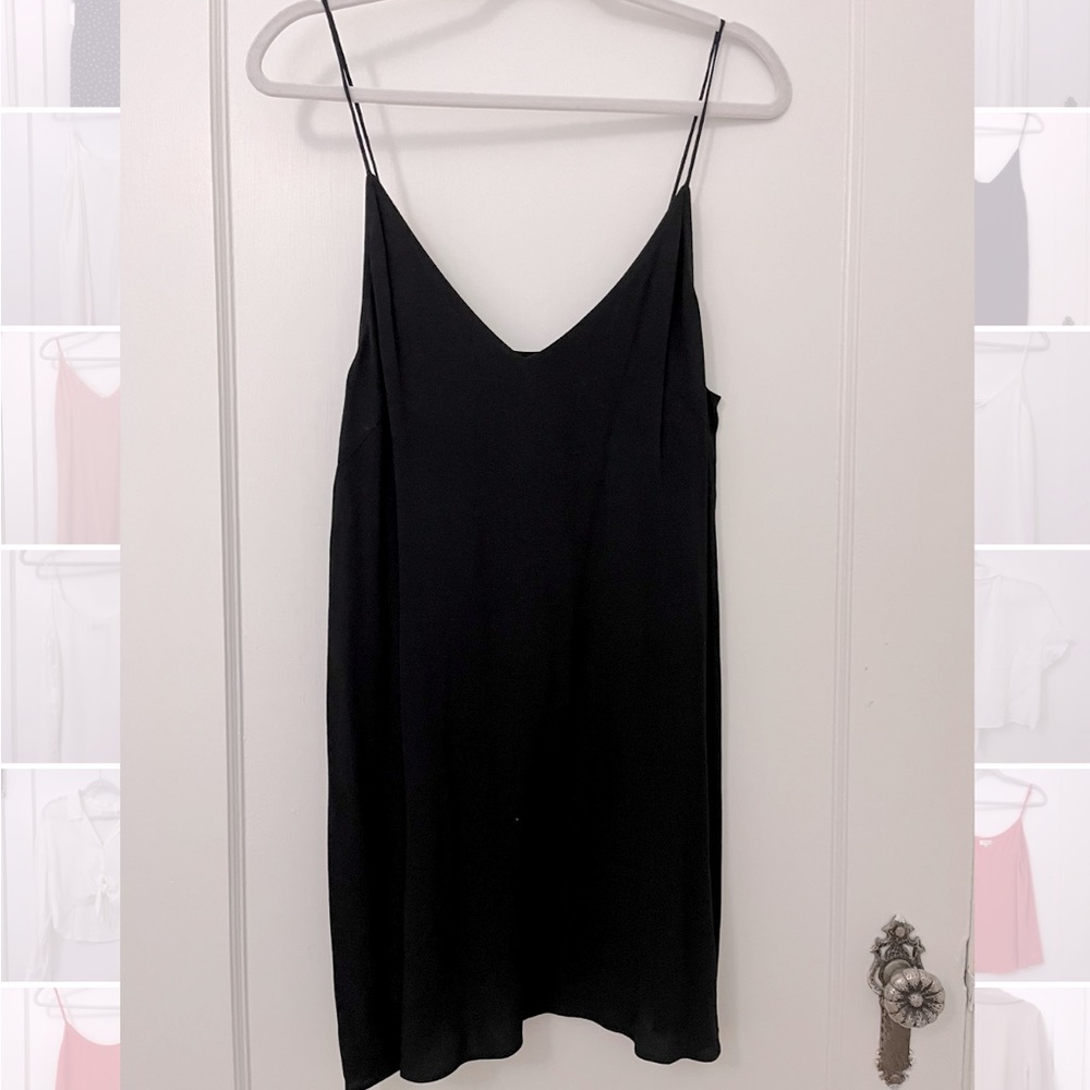 Now available! – Aritzia Wilfred Free Vivienne Slip Dress - Picture 3 of 4